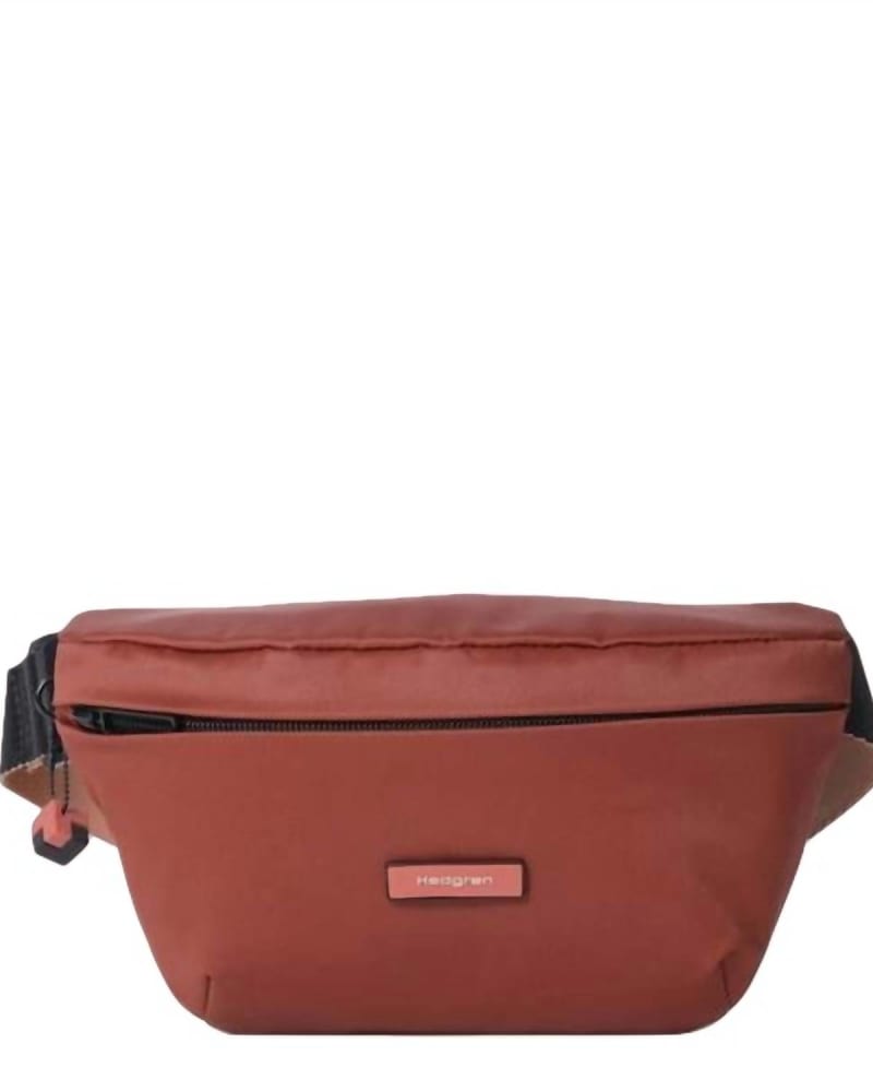 Front of a size O/S Halo Waist Pack Cherry in Cherry Mahogany in Cherry Mahogany by Hedgren. | dia_product_style_image_id:328860